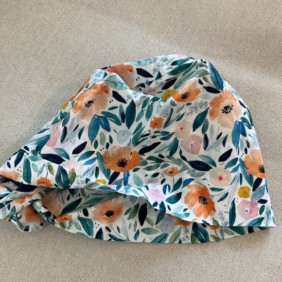 NWOT Floral Scrub Cap - Picture 3 of 3